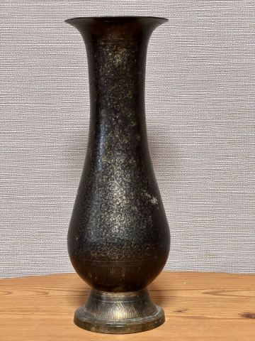 【アンティーク真鍮製 花瓶】 時代物金属製 花入 高さ25cm 真鍮製インド製 アジア系 フラワーベース