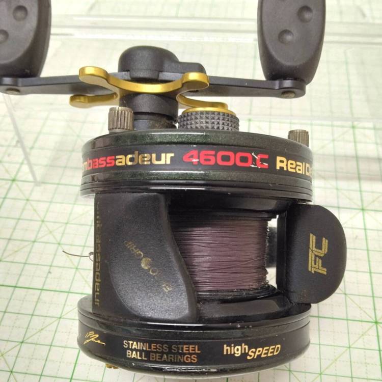 B736●ABU アブ ガルシア Ambassadeur アンバサダー 今江克隆モデル ４６００C RealDeal ベイト キャスティングリール 右ハンドル ジャンク