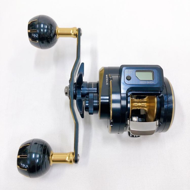 02003【1円スタート】未使用品 DAIWA ダイワ 21 SALTIGA ソルティガ IC 300L-DH ベイトリール