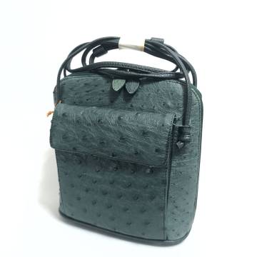 【未使用品】オーストリッチ（ダチョウ革） ミニショルダーバッグ（ポシェット） グリーン 深緑/ 本革 / エキゾチックレザー