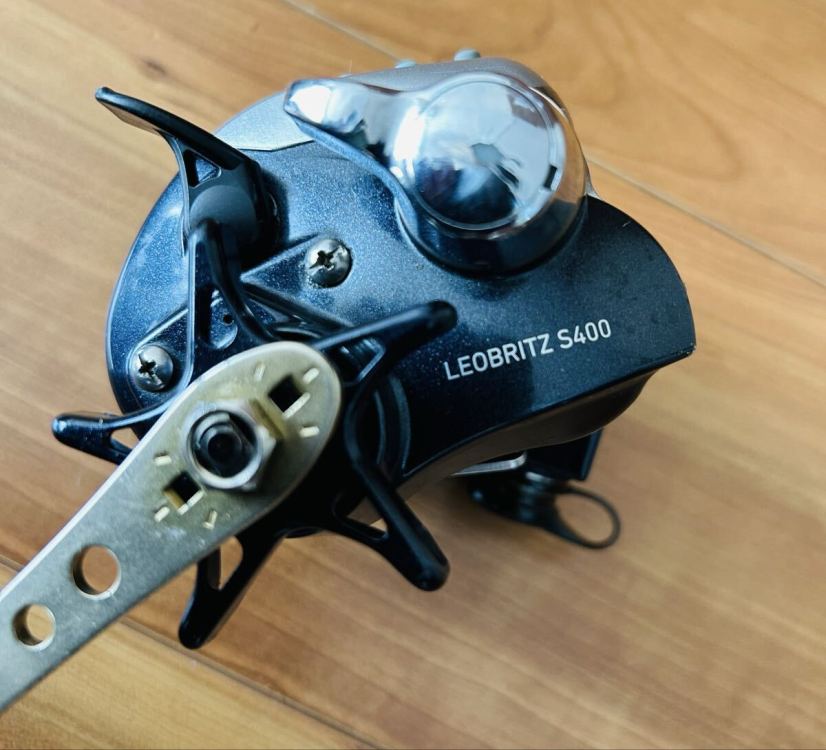 ダイワ 16レオブリッツ S400 通電、自動巻き上げ可 青物、真鯛、タチウオ、コマセ等に。DAIWA LEOBRITZ S400 日本製電動リール