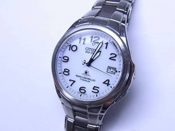 100円～良品 チタン製 CITIZENシチズン ATTESA 電波ソーラー メンズ クォーツ ウォッチ