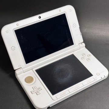 【41】1円～NINTENDO 任天堂 ニンテンドー 3DS LL ホワイト SPR-001 キズ 汚れ有り タッチペン無し 動作未確認 ジャンク扱い