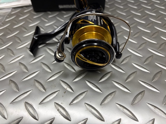 ■シマノ　２０　ステラ　ＳＷ　４０００ＨＧ　中古美品■