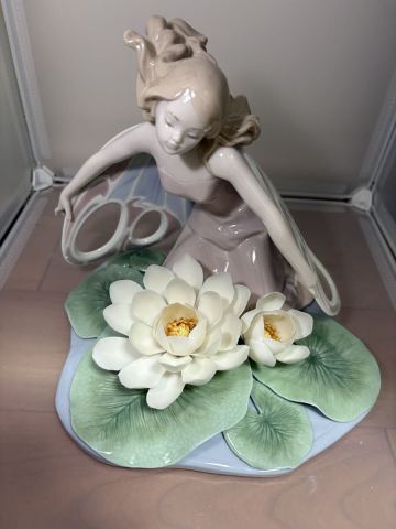 Lladro Wings of Fantasy 06651 花と妖精