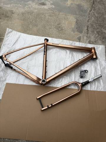 ☆Salsa Stormchaser サルサストームチェイサー 56サイズ グラベルバイクF/S カッパーカラー国内入荷10本未満☆