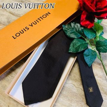 N665 LOUIS VUITTON ルイヴィトン 正規品 美品 ロゴ総柄 刺繍 モノグラム ネクタイ シルク 高級 上品 フォーマル ビジネス メンズ 送料込