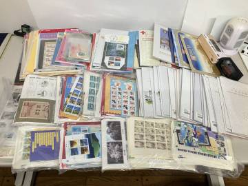 石2604-0251 【1円スタート】 切手 まとめ　大量 セット　シート バラ　記念切手　冊子　日本郵便　額面約155万円分　ヤ100