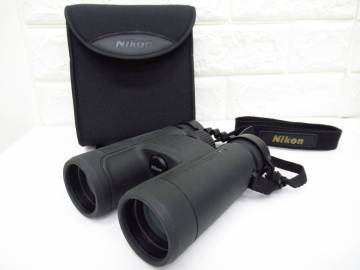 4D031EK3◇Nikon ニコン PROSTAFF P7 10&times;42 7.0 &deg; WATERPROOF 双眼鏡 ケース付◇中古