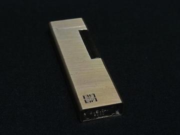 1円 GIVENCHY ジバンシィ 高級ガスライター ローラーガスライター 喫煙具 喫煙グッズ メンズ レディース シルバー系 BN9447