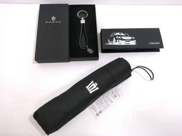 【新品】TOYOTA トヨタ CROWN クラウン レザーキーホルダー他 グッズ 合計3点セット/UV折りたたみ傘/文房具セット/非売品/02SH040704