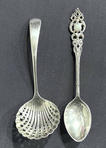 純銀スプーン　31ｇ　全てにホールマークあり