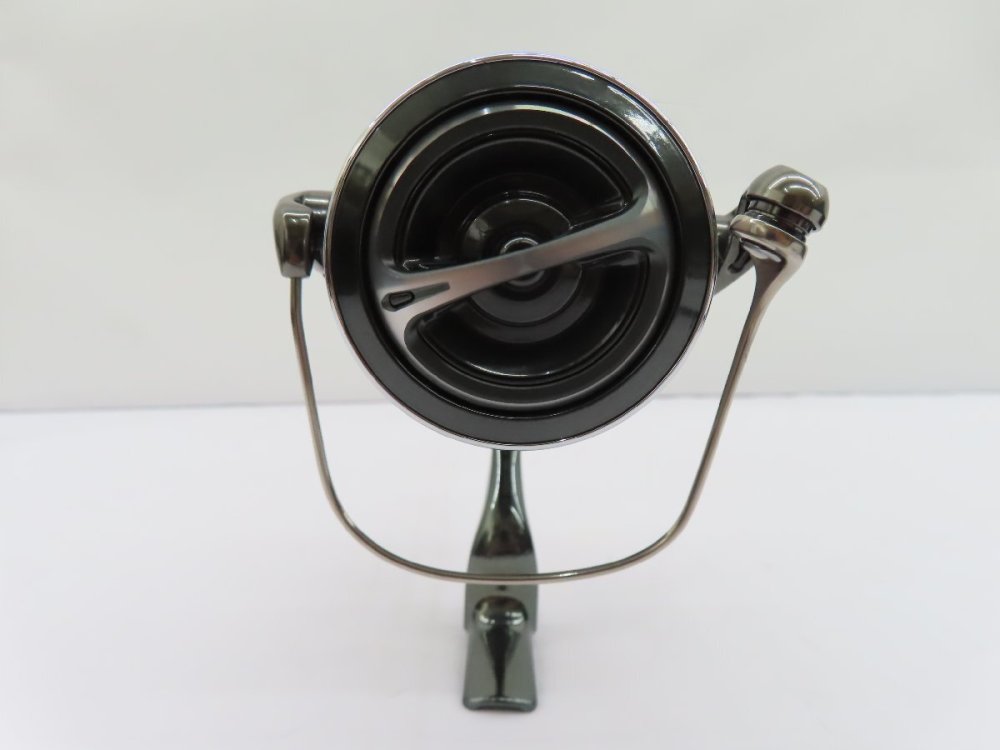 中古品●シマノ　22ステラ　4000MHG　043955●9499K