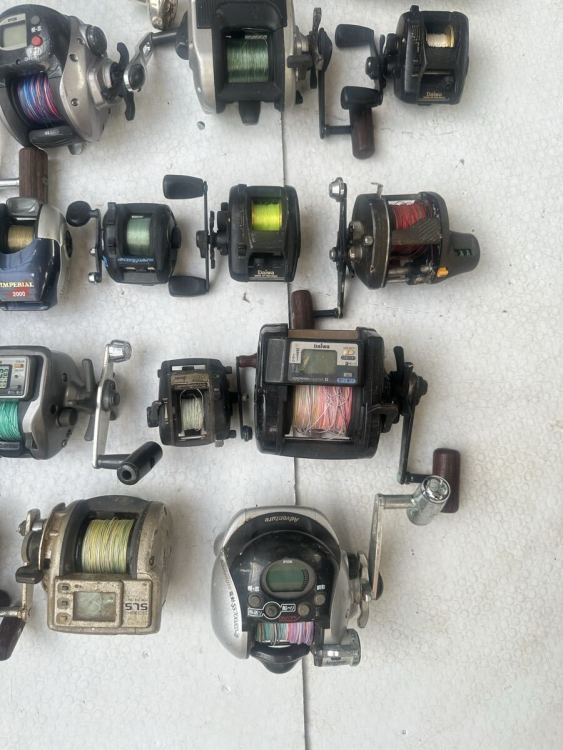 電動リール SHIMANO DAIWAリール リール　20個まとめて売る