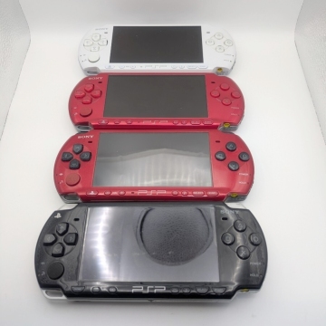 【動作品】 SONY プレイステーションポータブル PSP-3000&times;3台 PSP-2000&times;1台 計4台セット まとめ売り【1円〜】