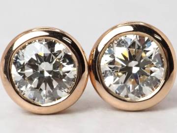 【9631D】鑑定書付 K18 天然ダイヤモンド J/SI1~SI2/EXCELLENT/計0.556ct/0.280ct/0.276ct/0.87g ピンクゴールド ピアス
