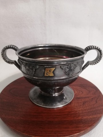 シルバー　銀杯　アンティーク　銀製カップ優勝カップ Silver 970 刻印 あり　昭和五十九年　記念品　銀杯　重さ約251g/S925 /SILVER/純銀