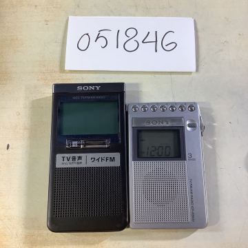 (051846B) 中古品　 SONY ポケットラジオ AMポケットラジオ　ICF-R553V /XDR-64TV 2個セット本体のみ