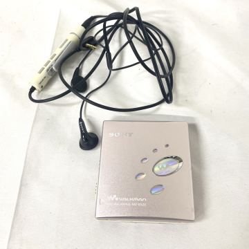 雷216 SONY ソニー WALKMAN MD ウォークマン MZ-E520 ポータブルMDプレーヤー MDウォークマン