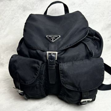 【希少】PRADA プラダ 三角ロゴ プレート ナイロン テスート リュック バックパック ブラック 