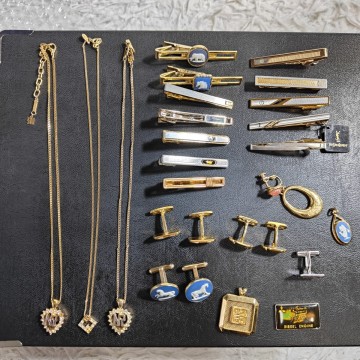 1円~ ブランド アクセサリー 大量 まとめ ディオール サンローラン セリーヌ ニナリッチ ジバンシー ヴァレンティノ タイピン カフス