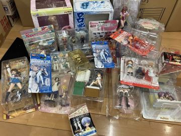 フィギュア アニメ プライズ 一番くじ 涼宮ハルヒ アスカ 綾波レイ 新世紀エヴァンゲリオン まとめ m53
