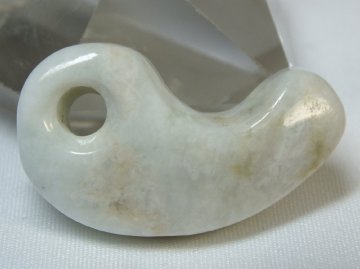 1円～■龍香堂■「国石」糸魚川翡翠　勾玉31ｍｍ即決ｅ88