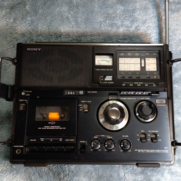 ラジオ　 ソニー　CF-5950　ジャンク