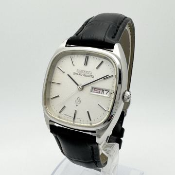 稼働品　SEIKO GRAND QUARTZ セイコー　グランド　クォーツ　4843 5010 デイデイト 腕時計　レザーベルト 1975年製 1円出品 シルバー文字盤