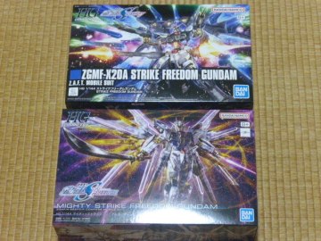 マイティーストライクフリーダムガンダム、ストライクフリーダムガンダム　プラモデル新品２個セット　HG 1/144 機動戦士ガンダム