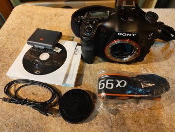 ソニー SONY &alpha;99 ボディ SLT-A99V 2012年10月発売 デジタル一眼カメラ ※シャッター回数不明