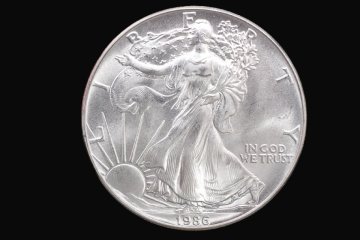 【ト静】★ イーグル銀貨 ウォーキング・リバティ 1986年 古銭 アンティークコイン コレクション 31.1g 中古現状販売 CO365GCG64