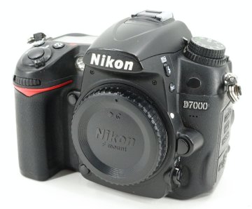 【ト長】 Nikon ニコン D7000 デジタル一眼レフカメラ ボディのみ 1620万画素 EXPEED2 搭載 人気 ミドルクラス 通電未確認 IR051IOA66