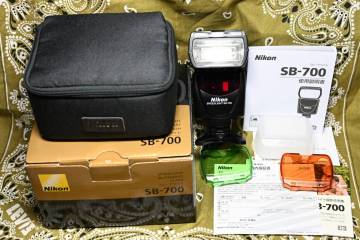 Nikon SPEEDLIGHT SB-700 ニコン スピードライト 付属品完備　動作良好です
