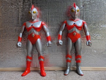 ポピー グレートザウルス(キングザウルスシリーズ) ウルトラマン 80 発売当時物 中古ソフビ 2体セット ペイント違い 体長約30センチ