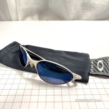1000円〜 極美品 OAKLEY オークリー メタルフレーム オーバル型 サングラス 眼鏡 メガネ アイウェア シルバーカラー 保存袋付き
