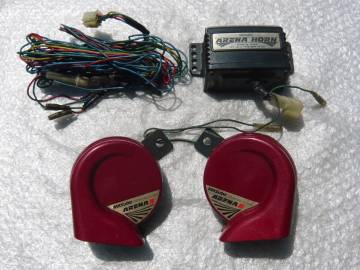 ドタキャンにより再出品！　ミツバ　アリーナホーンⅡ　12V　BOXは初代　MITSUBA 電子ホーン / 旧車暴走族車街道レーサー当時物昭和レトロ