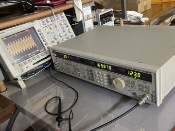 AM/FMステレオ信号発生器　LEADER LG3236 