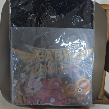 ベビーメタル（BABYMETAL）の「BABY SLAUGHER BEAR」Tシャツ、 ブラック、サイズ－ XL