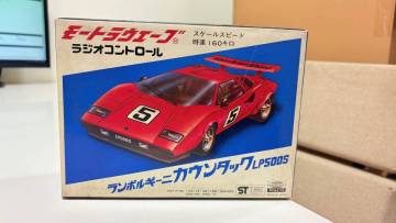モートラウェーブ　ランボルギーニカウンタックLP500S　1/24　RCカー　ワグナー　当時物　未使用　希少