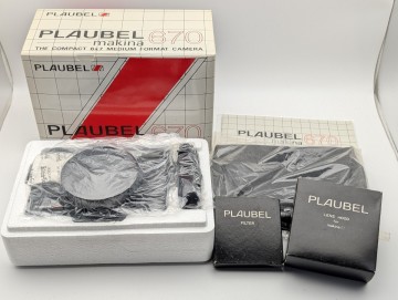 【希少】PLAUBEL makina670 NIKKOR 80mm F2.8 中判フィルムカメラ 純正アクセサリ付き【箱有】