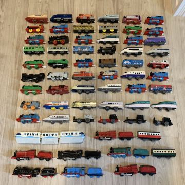 全て動力車 プラレール TOMY きかんしゃトーマス 他 車両 電車 機関車 大量 まとめ まとめて ジャンク 動作未確認 現状 1円〜