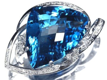 VOU18664D【1円～】新品【RK宝石】超希少サイズ! 極上ブルートパーズ 62.85ct! 極上ダイヤモンド K18WG 超高級ペンダントヘッド ネックレス