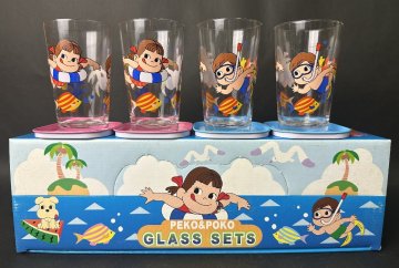 Y1057 ペコちゃん ポコちゃん ガラスコップ トレイセット レトロ 不二家 未使用保管品 夏 海水浴デザイン グラス 昭和レトロ ポップ 現状品
