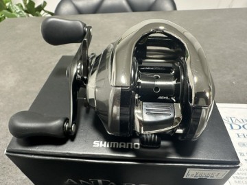 シマノ16　ANTARES　DC　HG LEFT　16　アンタレスDC 　HG LEFT　中古品　　左ハンドル　美品です。