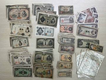 412A★大量★旧紙幣おまとめ　約184.3g　板垣退助100円札&times;32枚　聖徳太子　近代紙幣 古紙幣 軍票 債券 日本古銭 貨幣 コレクション品