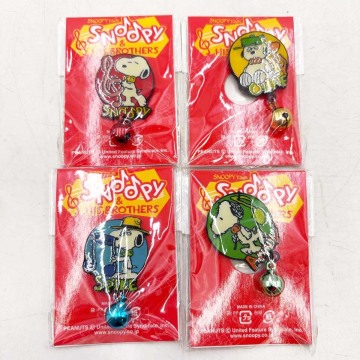 【中古・未使用品】[4個セット] スヌーピータウン マグネット SNOOPY ＆ HIS BROTHERS アンディ スパイク オラフ PEANUTS ピーナッツ