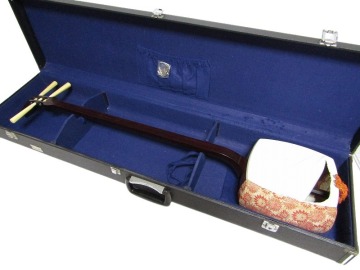 高級 三味線 K20刻印(金物) 紅木 トチ 金細 子持ち綾杉胴 ハードケース 和楽器 Gg09-8638[GGG]