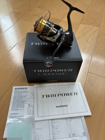 シマノ 20ツインパワー C2000SHG SHIMANO TWIN POWER