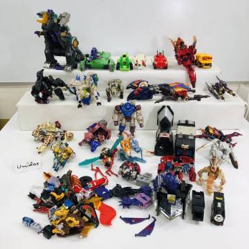 グッズジャンクまとめ 「トランスフォーマー」 ギガストーム、メタルスコンボイ、ドラゴンメガトロン、他 ※071014